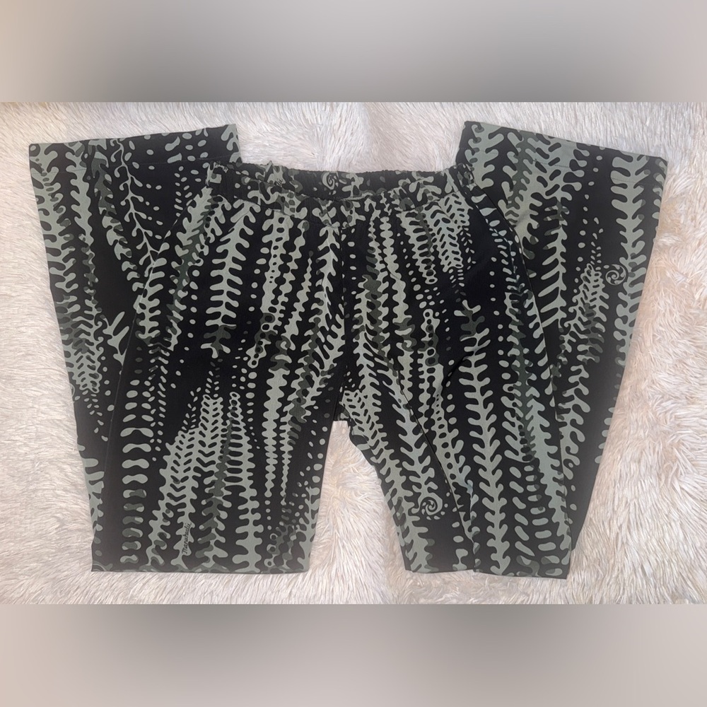 Women’s Manuhealiʻi Soho Pants Kupukupu Print Size XS